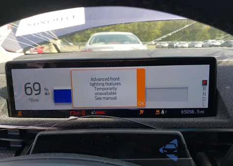 2021 Ford Mustang Mach-E Premium z USA, uszkodzony, nr VIN 3FMTK3SU3MMA03885